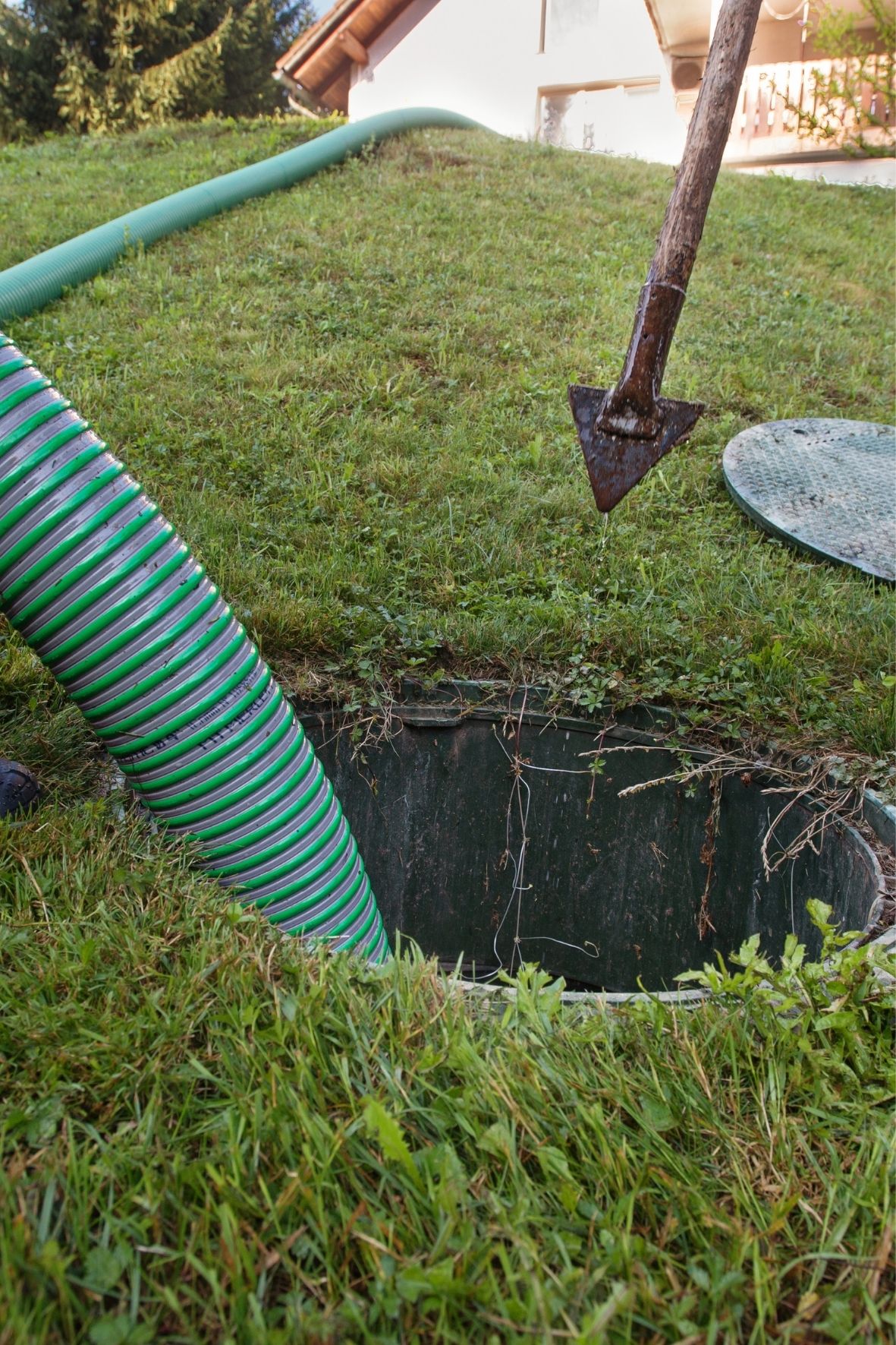 Inspection de drain souterrain à proximité d’un bâtiment résidentiel  à Gaspé